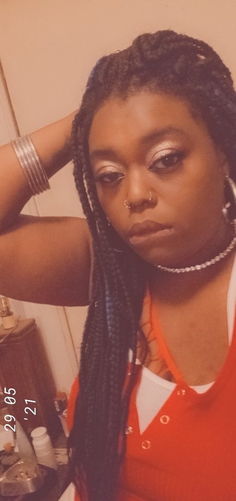 CreoleKityy onlyfans ass