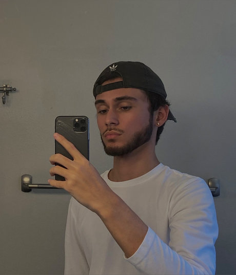 Clay Longs onlyfans pics