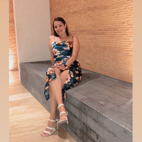 Coraima m reles only fans nudes