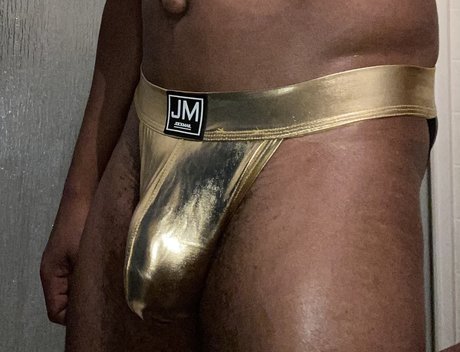 DaddyDelish onlyfans strip