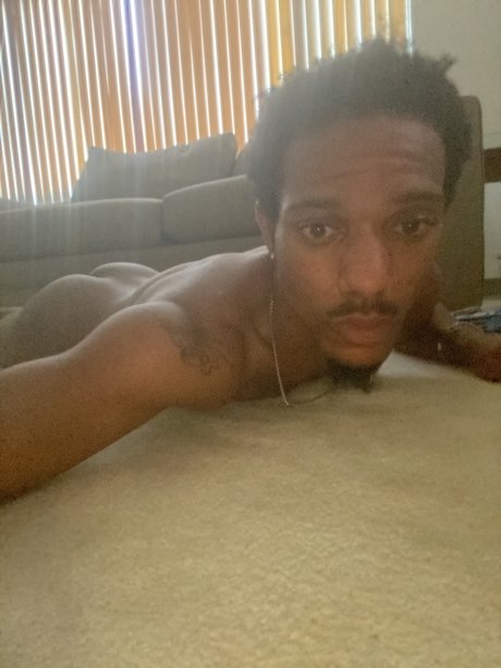 Prince Chriss onlyfans public photos