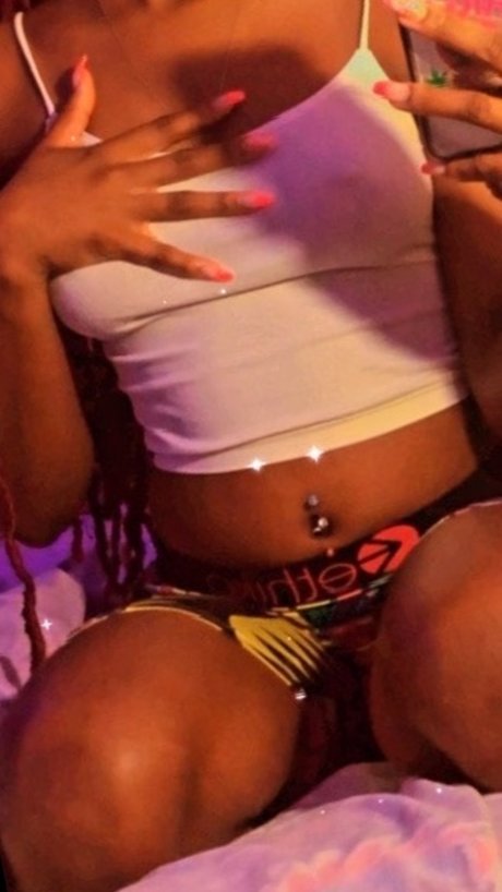 Luh Strawberry leaked onlyfans sex tape