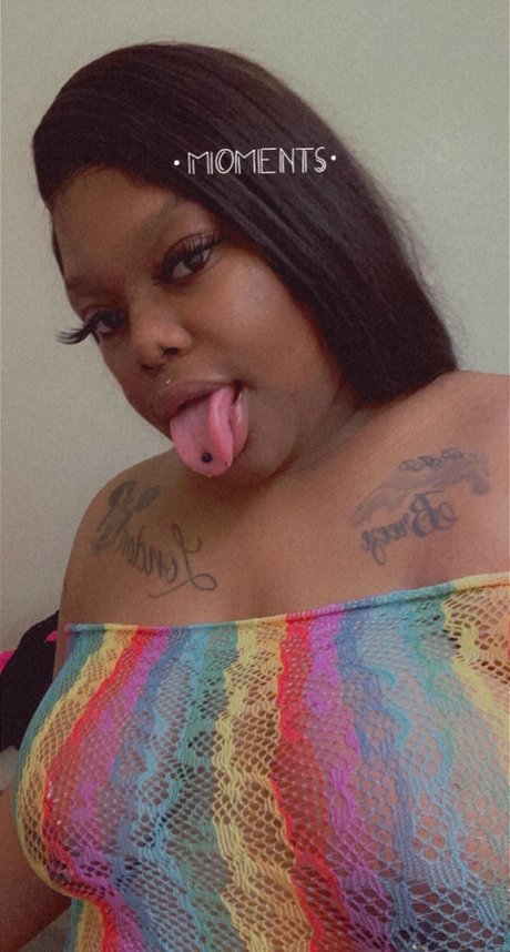 Promise desire_ onlyfans public photos