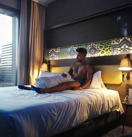 MR deepthroat_ free only fans