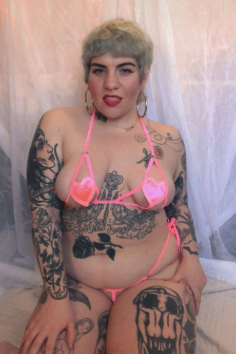 Schu Baby onlyfans lesk