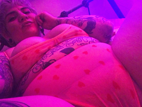 Schu Baby naked on onlyfans