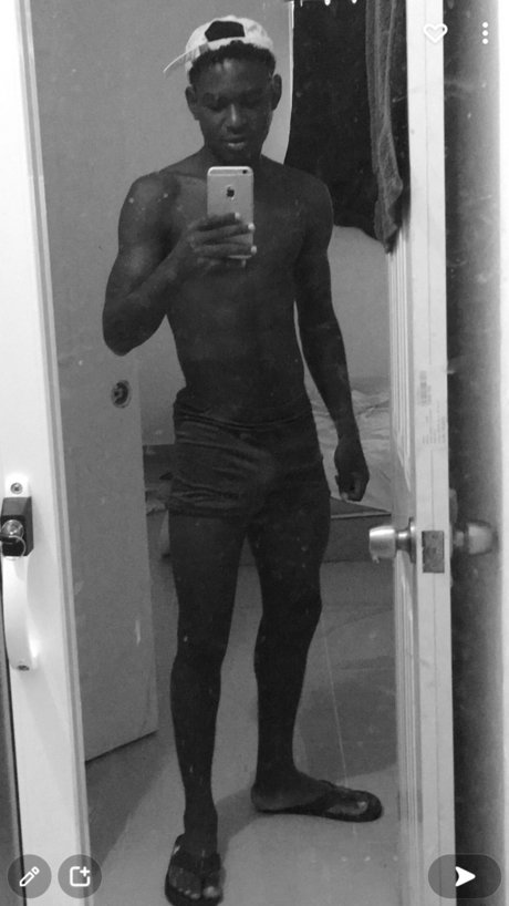 Yaquel alvarece onlyfans naked porn