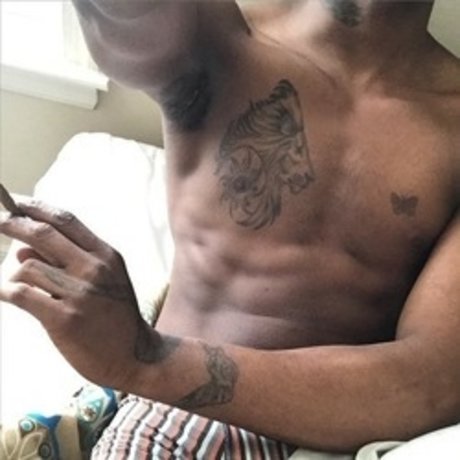 BadLeo only fans porn