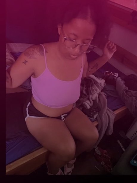 _Honey Pooh_ onlyfans content type