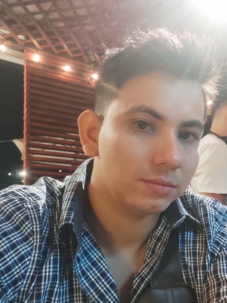 Diego Dussan onlyfans leak