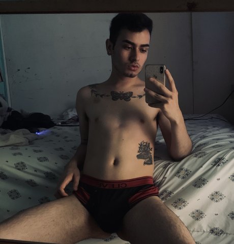 Deiby Morales topless onlyfans