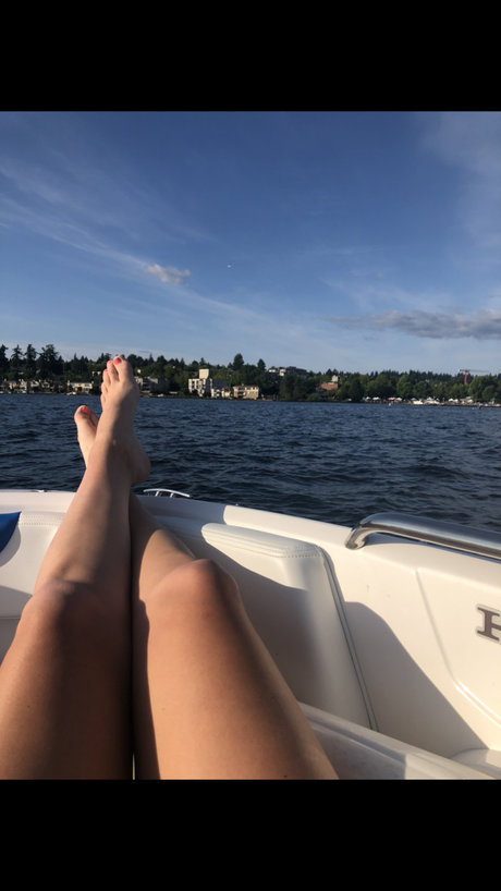 Queen of Feet onlyfans nude photos