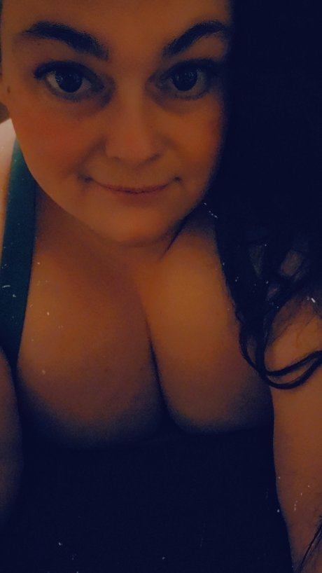 Queen42086 naked on onlyfans