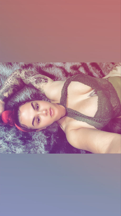 _Qu33n_ naked onlyfans leak