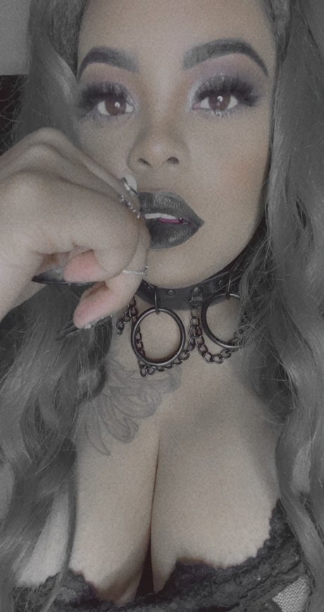 Qiing Dom onlyfans leaked