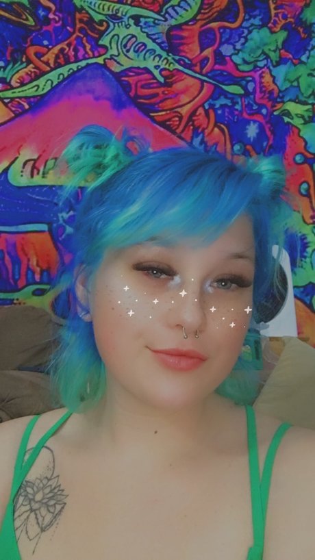 Queen Aurora 420 onlyfans leaks free