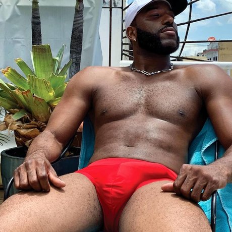 Dominicandarkmeatrd onlyfans photo