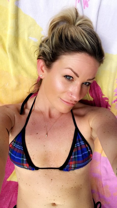 RabbitGirl onlyfans boobs