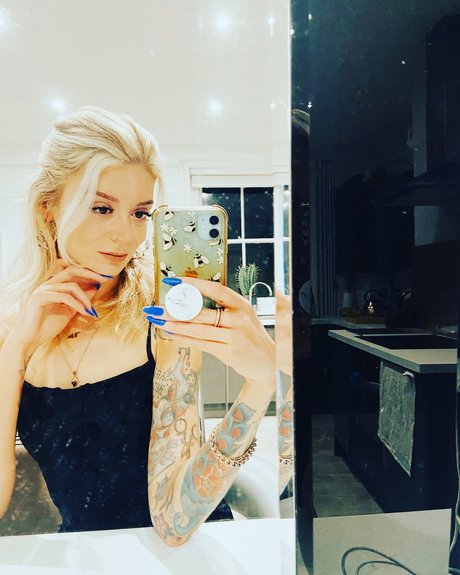 Quirkk leaked onlyfans sextape