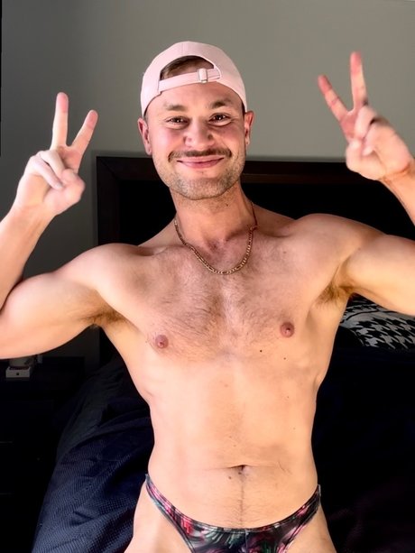 QuietPiece onlyfans model photo