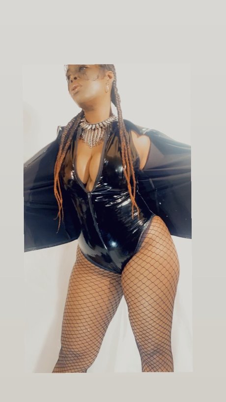 TheeStallion617 leaked onlyfans nude