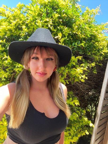 Queen Raven onlyfans hot