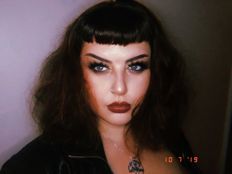 Eliza Von Trapp only fans nude