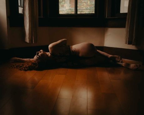 Queen NOVA onlyfans model