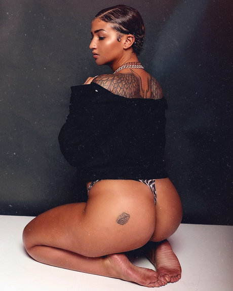 Queen Bina leaks only fans