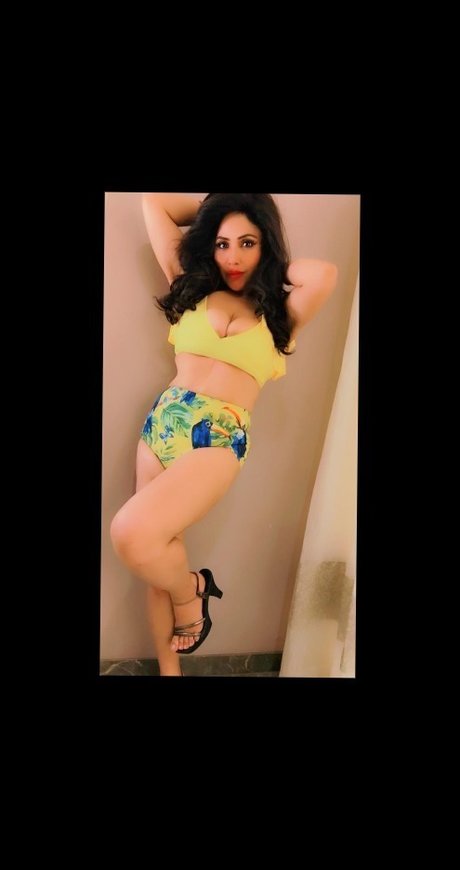 Rajsi Verma onlyfans leaked