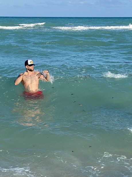 Cody Cole onlyfans leaked dirtyship