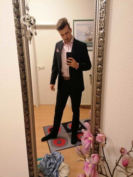 Daniel Stiel onlyfans posts