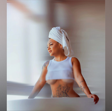 Raika Layfer onlyfans pic