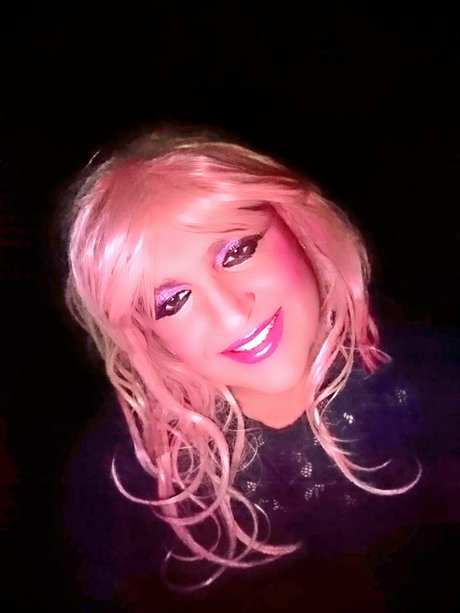 Rachel Jones nude onlyfans leaked