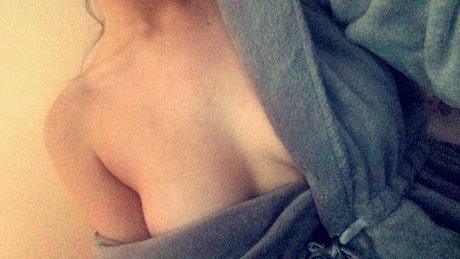 Rachel Elisha_ onlyfans strip