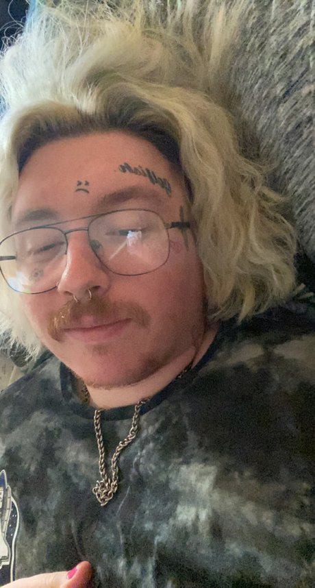 Lil Trashbag onlyfans sexy