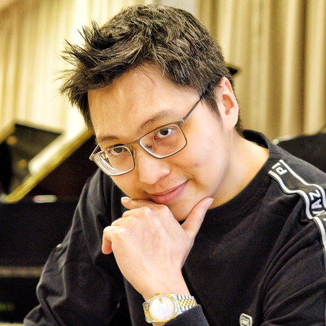 Ray Mak onlyfans star