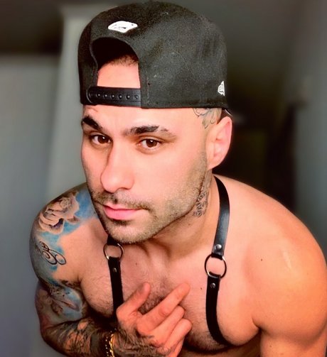 _Ray Dior onlyfans pictures