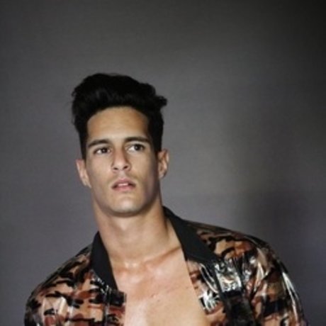 Ray Crosswell only fans nude