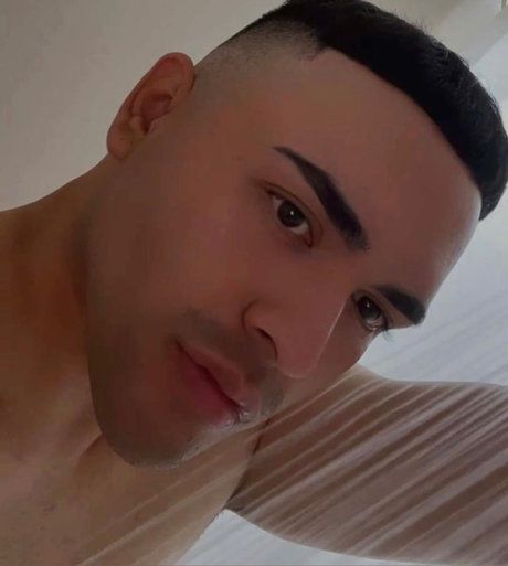 Fabian_ onlyfans striptease