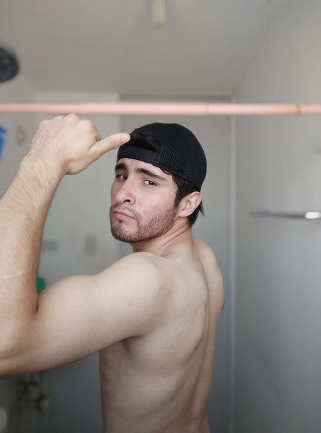 Raul Diaz nude onlyfans pics