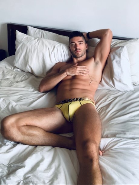 Raphael Louis leaked onlyfans pictures