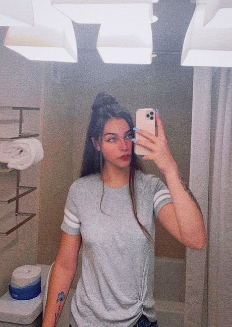 Randi Kirkpatrick onlyfans uncensored