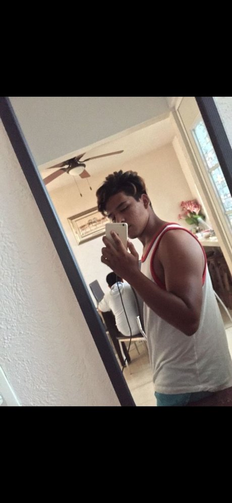 Ricardo Hern ndez onlyfans nudes