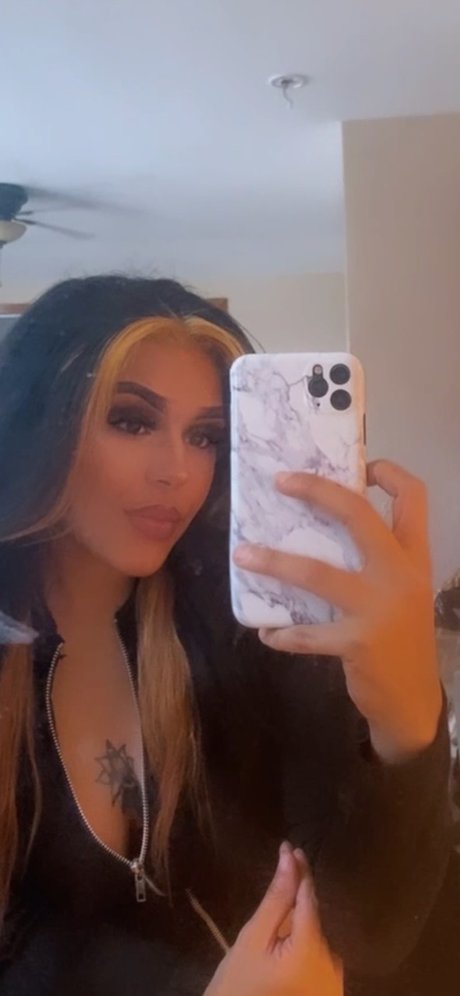 Prada_ onlyfans model