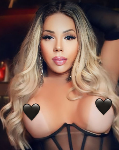 Renata Pazzini onlyfans leak