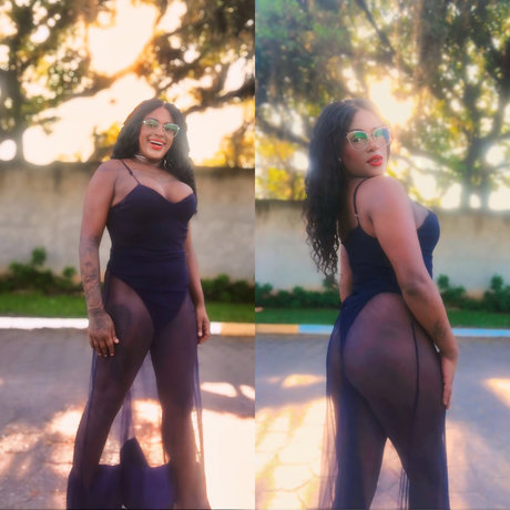 Renata Queen_ onlyfans creator