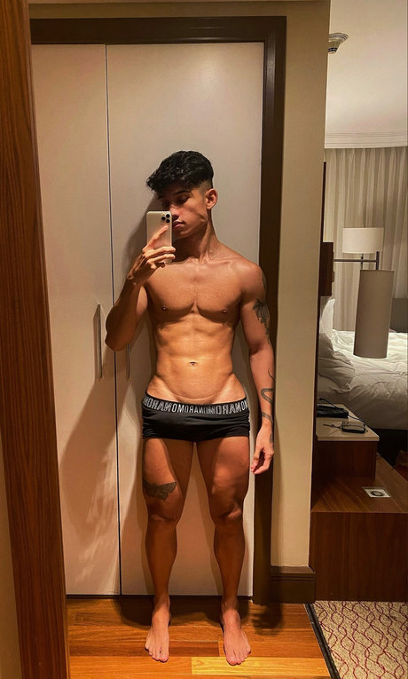 RENAN PAZ onlyfans nudes leaks