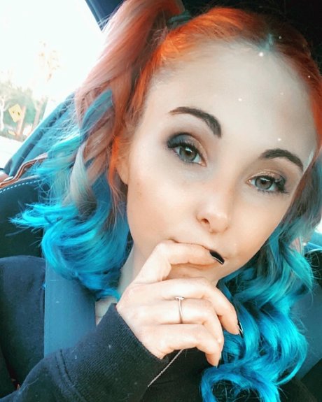 Redneck Barbie onlyfans sex tape