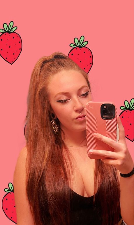 Red Ivy onlyfans naked pics